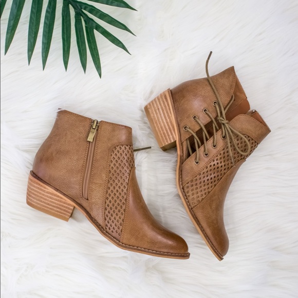 Camel Ankle Booties with Open Slit - Picture 3 of 11